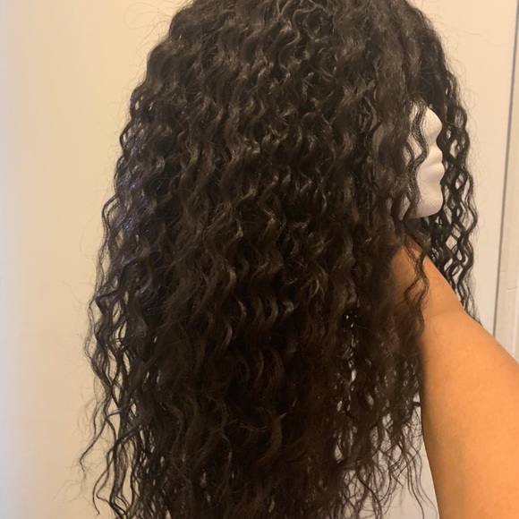 Curly Wig - Picture 5 of 7